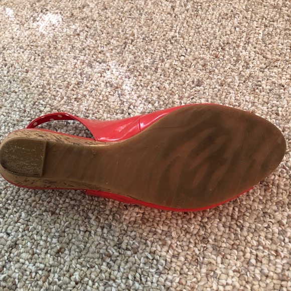 Anne Klein Red Patent Leather Polka- Dot Bow Cork Heel Sling back Flat - Picture 6 of 9